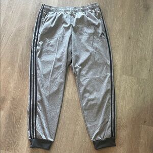 NWT Men’s Adidas Heather Gray and Black Joggers XL